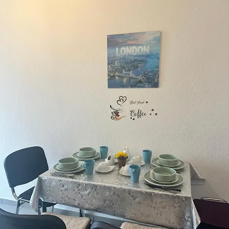 Kaethe-kollwitz Strasse 54, F1 아파트