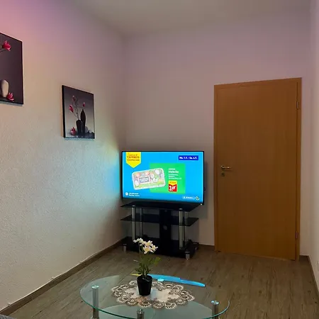 Kaethe-kollwitz Strasse 54, F1 아파트 *