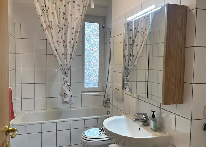 Apartment Kaethe-kollwitz Strasse 54, F1