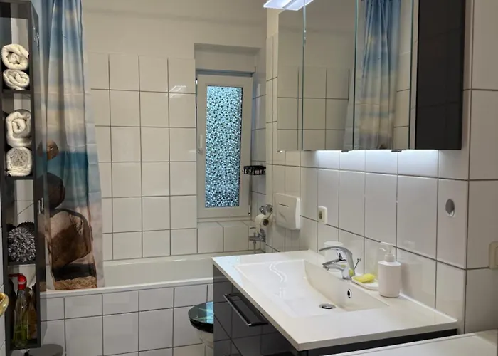 Apartment Kaethe-kollwitz Strasse 54, F1